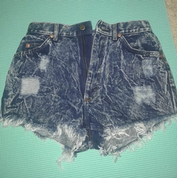 Lee Pants - Urban Outfitters high waisted cheeky shorts